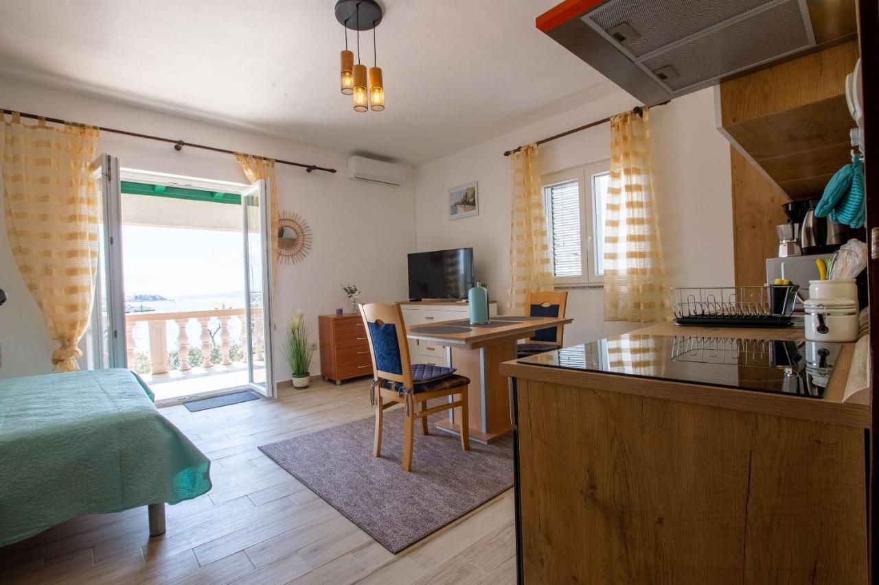 Mare-More Studio W Balcony And Beach Front And View Zadar Zewnętrze zdjęcie