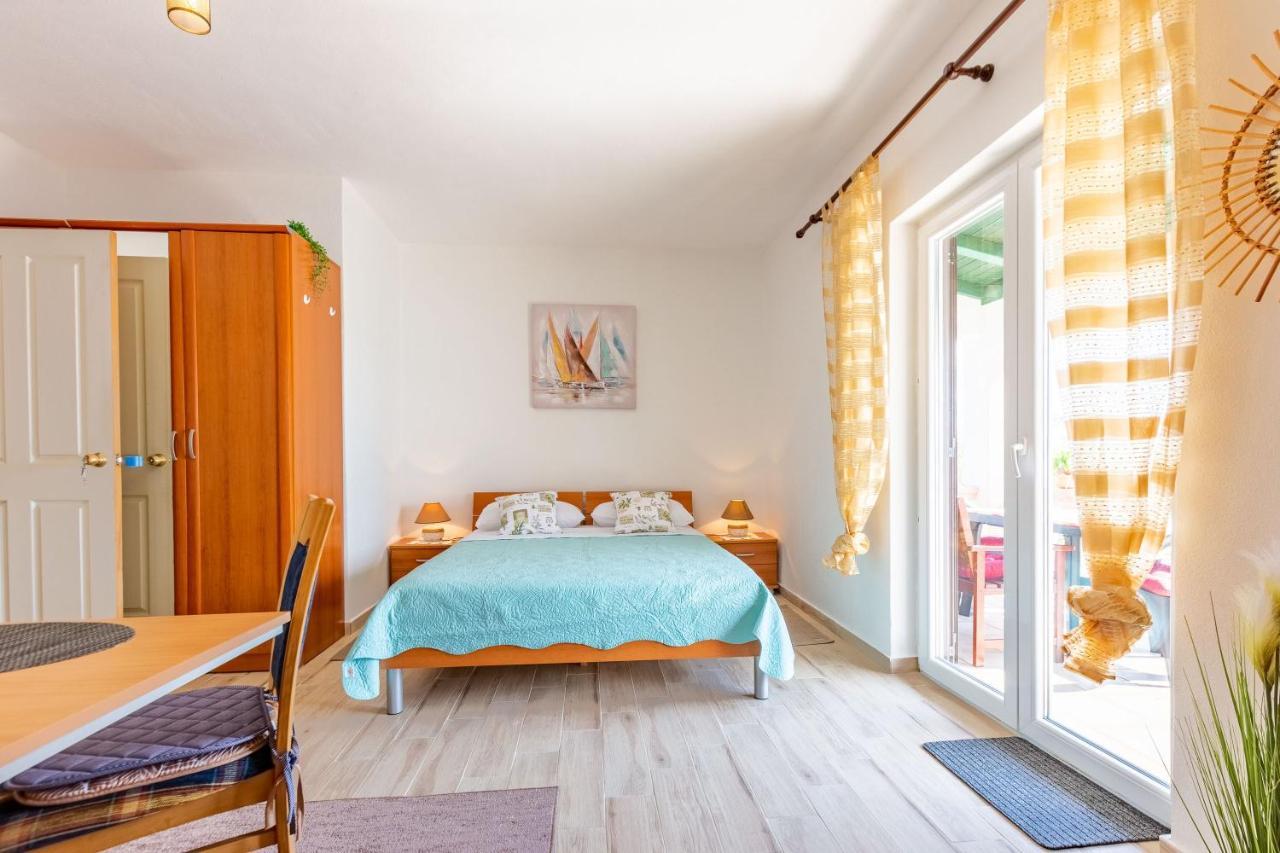 Mare-More Studio W Balcony And Beach Front And View Zadar Zewnętrze zdjęcie